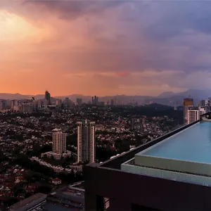 viia-residences-by-five-senses.kualalumpurs-hotels.com/