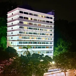 Shangri-la *** Kota Kinabalu